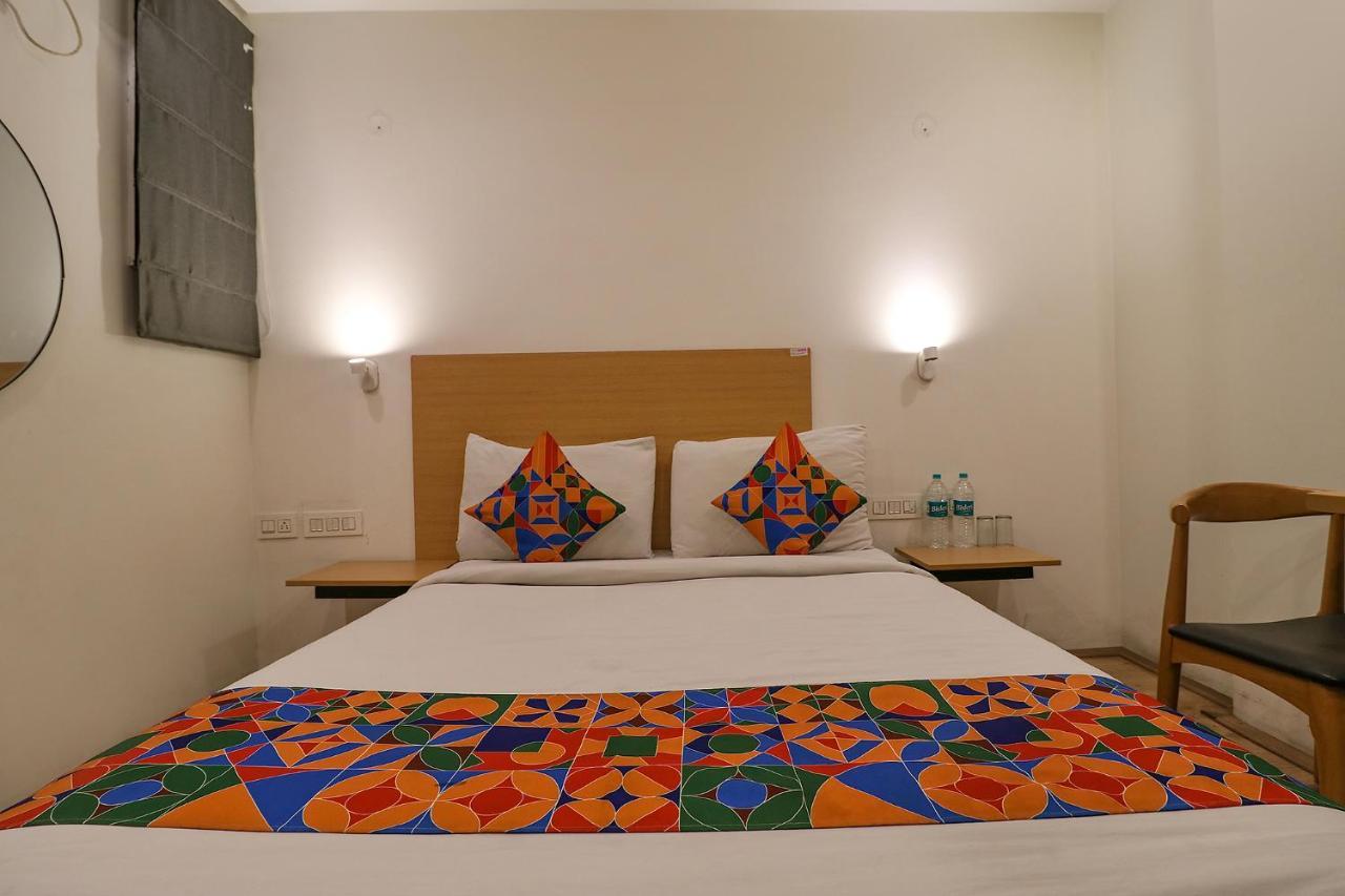 Fabhotel The Chaitanyas Rohini Sec 18 Delhi  Eksteriør bilde