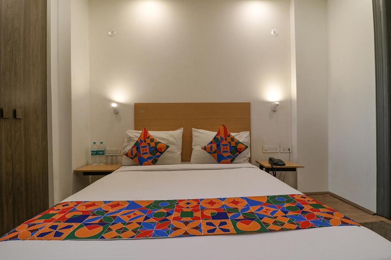 Fabhotel The Chaitanyas Rohini Sec 18 Delhi  Eksteriør bilde